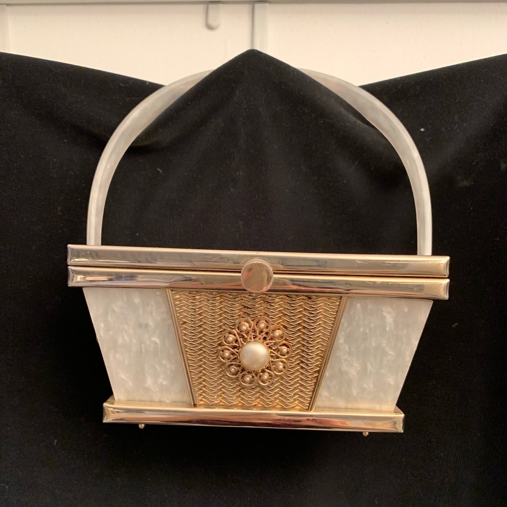 Women’s Vintage Tyrolean NU White Pearl Resin and Gold Box Bag